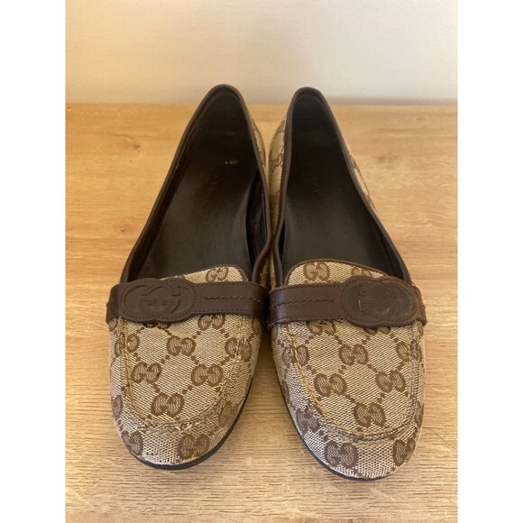 Gucci Canvas & Leather Loafers Size 37.5 Brown Monogram Slip-On Women's Shoes - Picture 1 of 7